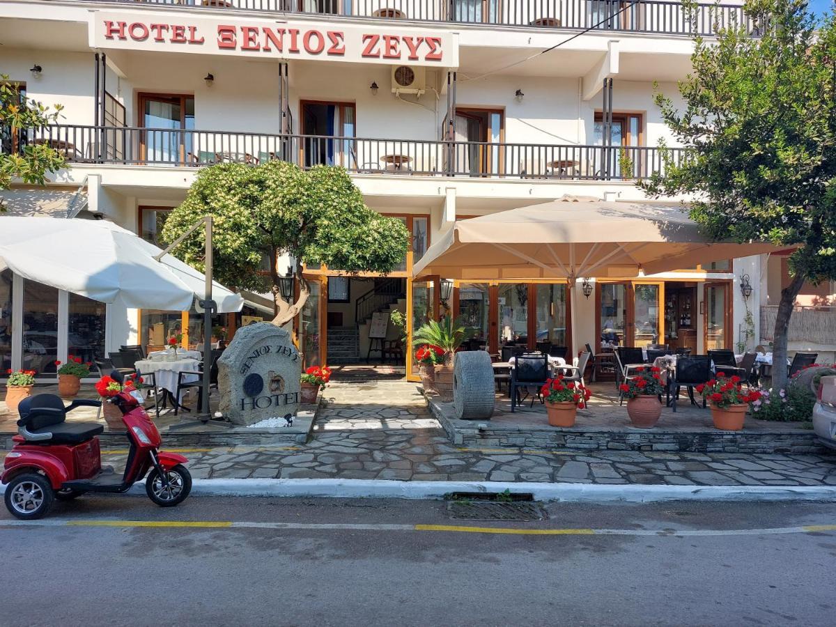 Xenios Zeus Hotel Ouranoupoli Exterior foto